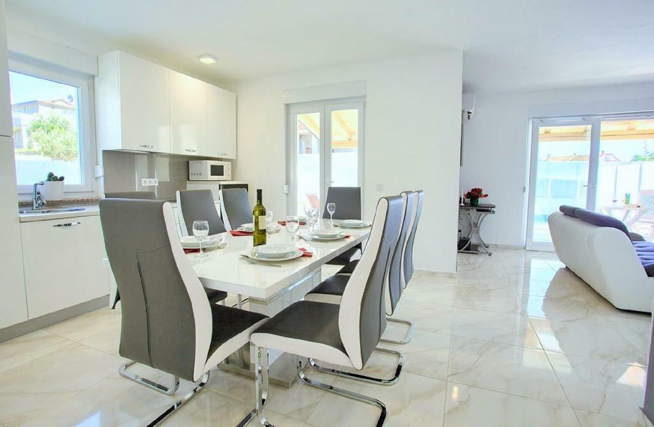 Villa Sanja Plovanija Екстериор снимка
